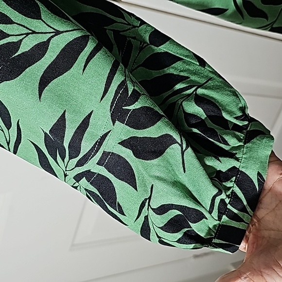 Who what Wear- shift dress Green palm design. Linen/rayon. Size large. - Picture 3 of 9